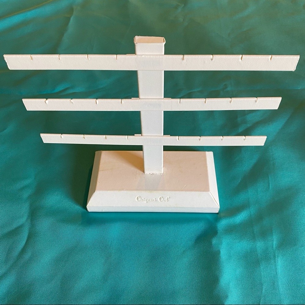 Origami Owl Earring Display. White, Magnetic